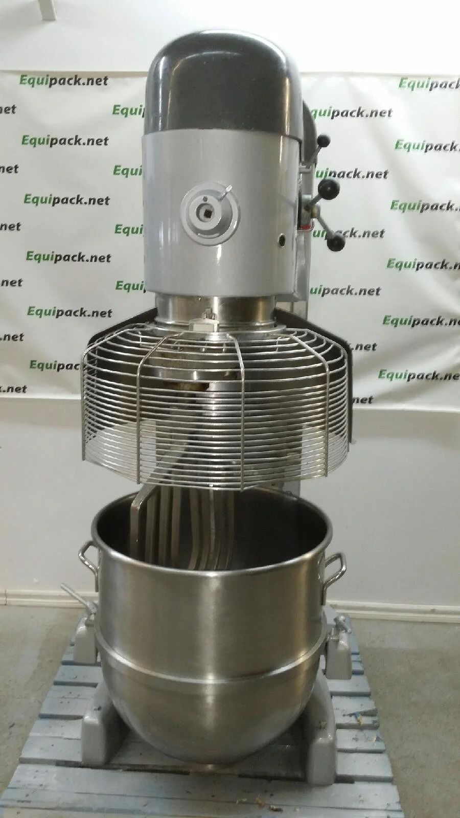 Hobart Mixer / Mixer -model V-1401 -208 volts -60hz / 14.4 amps -5hp -3ph