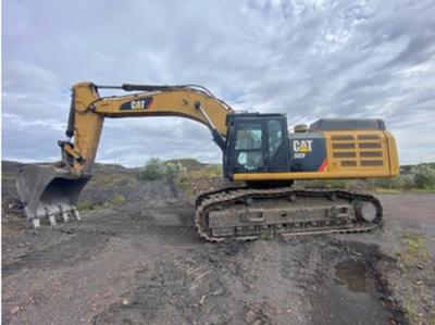 USED 2023 Caterpillar 352F
