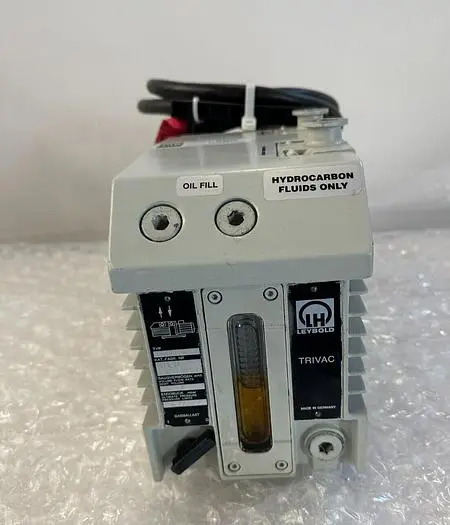 Leybold-Trivac D8B Rotary Vane Pump