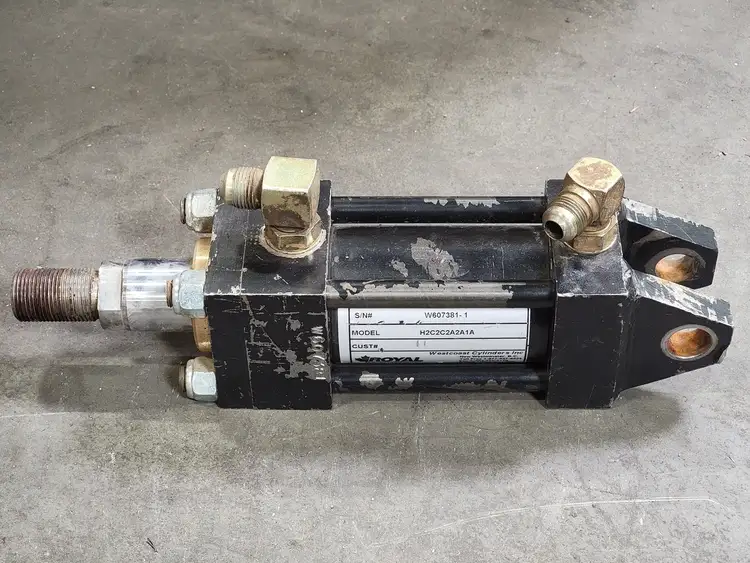 Used ROYAL ELECTRIC H2C2C2A2A1A Parts (Hydraulics and Pneumatics) British Columbia CA | Lenmark #266351