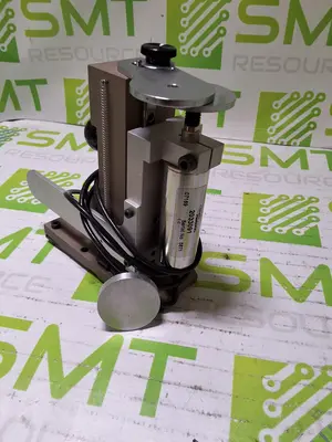 UNIVERSAL INSTRUMENTS Z-AXIS SPINDLE FIXTURE