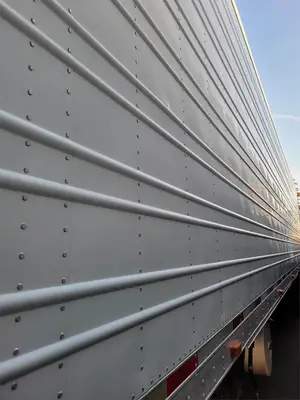 USED 2005 UTILITY 50 FOOT