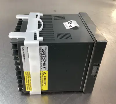 Used Dwyer 2E-09 Temperature Controls South Carolina US | Palmetto Automation #1319823