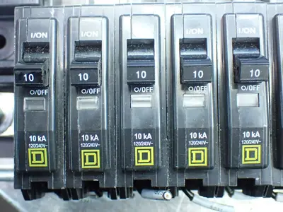 USED SQUARE D NQM810M1CSB8