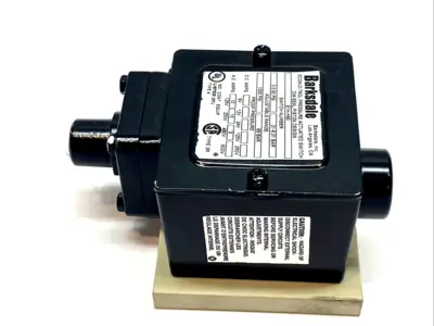 USED BARKSDALE ECON-O-TROL PRESSURE/VACUUM SWITCH 0-90 PSI