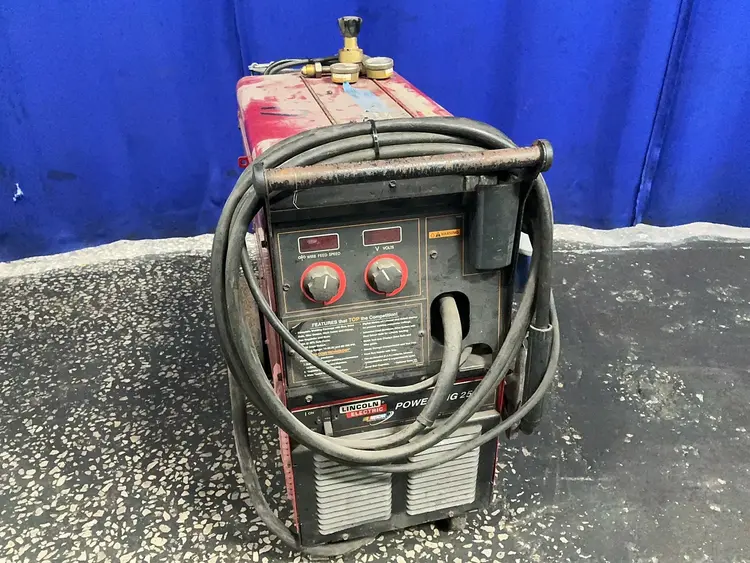 Used LINCOLN ELECTRIC POWER MIG 255 Mig Welders Ohio US | HGR 24 #1333865