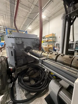 2012 HUAHONG HR320PE Injection Molding Machines | ListingHippo (4)