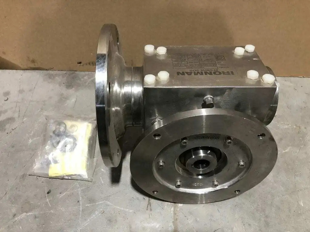 Ironman SS-FHMQ-826-5-HR-180-16 Worm Gear Speed Reducer 6.693HP 5:1 1130in-lbs