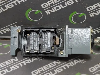 Allen Bradley 802T-DTP Oiltight Limit Switch Used