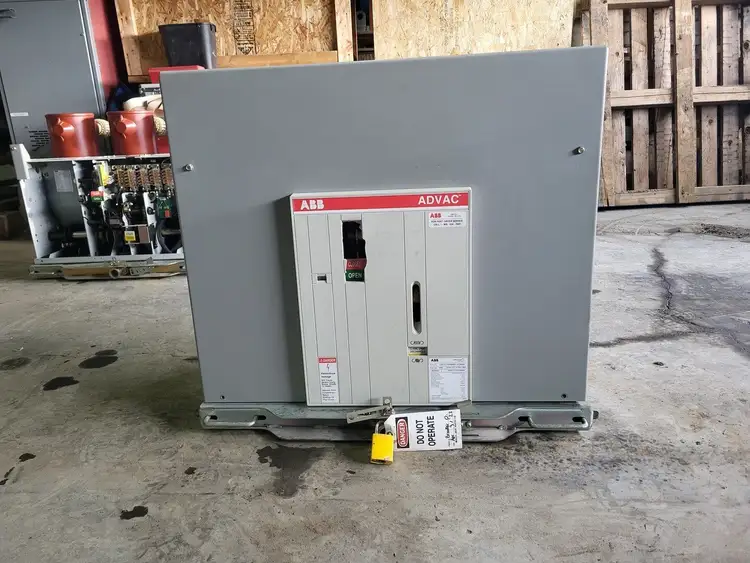Used 2005 ABB AA3D1777XX00000 Switchgears British Columbia CA | Lenmark #477616