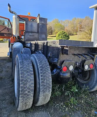 2005 STERLING C13 Commercial trucks | Iron Listing (7)