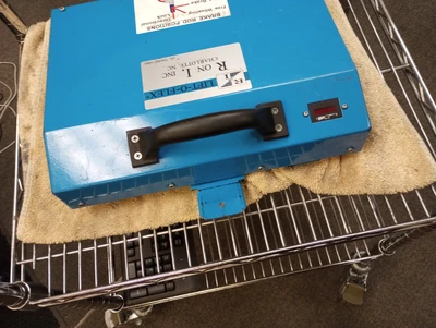 USED R on I R Lift-O-FleX 24V BATTERY CHARGER UNIT