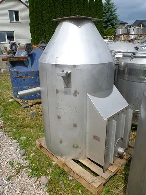 POWTECH 1,100 LITRE Bin | Perry Equipment (11)