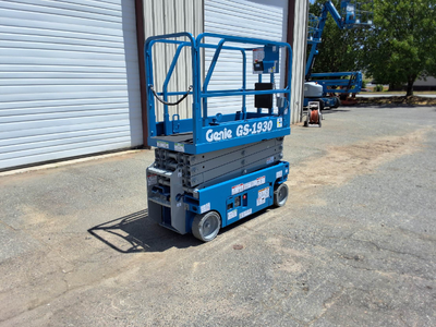 USED 2017 Genie GS-1930