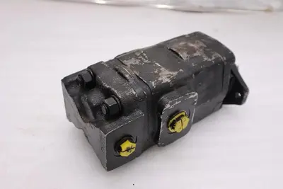 3269121137 Parker Commercial Intertech Gear Pump STOCK H1833
