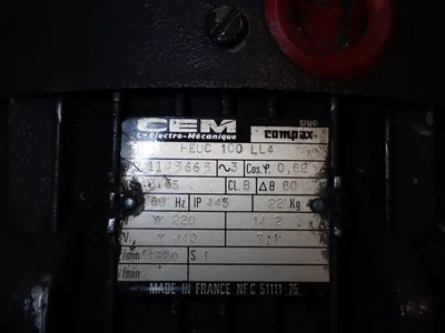 Used VARIAN SD2500 Vacuum Pumps Ohio US | HGR 24 #938056