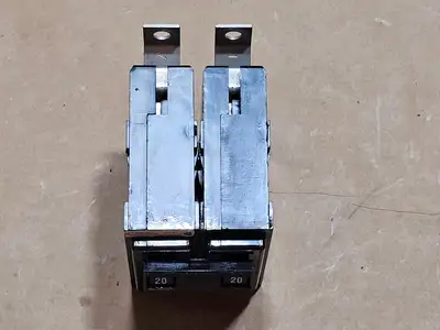 Used CUTLER-HAMMER QBHW2020 Switchgears British Columbia CA | Lenmark #1438573