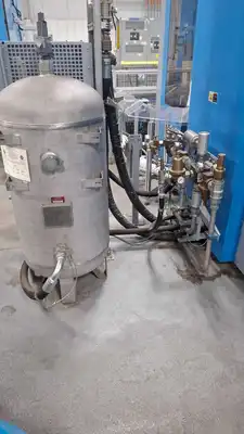 2015 SIPA SFL 1XL INJECTION BLOW MOLDING MACHINE | Machinery Network (6)