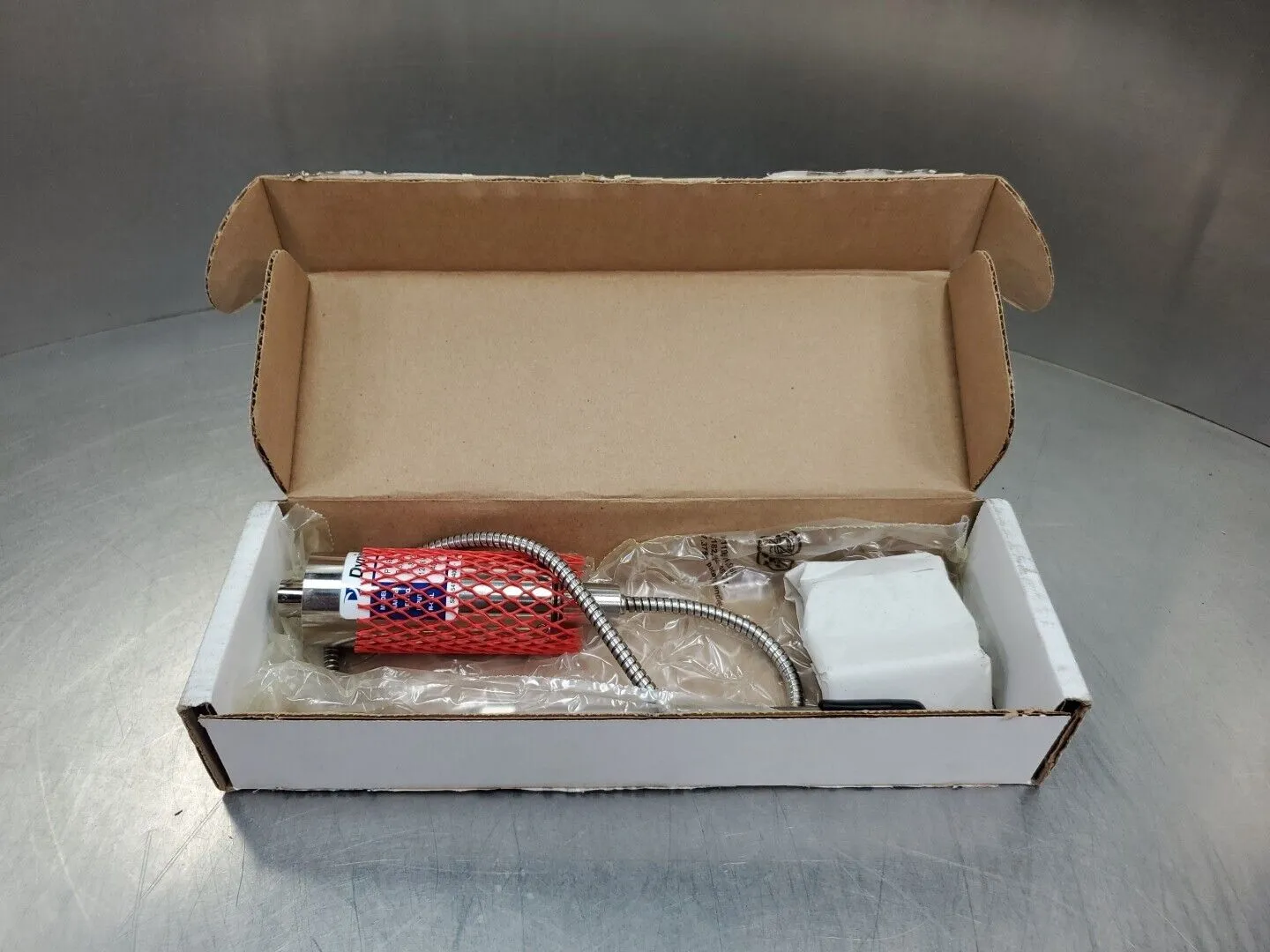 DYNISCO PT4624-3M-6/18 PRESSURE SENSOR TRANSDUCER. 6D-24