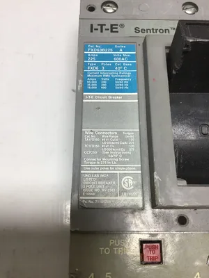 I-T-E Siemens Sentron FXD63B225 225A 3 Pole 600VAC Circuit Breaker