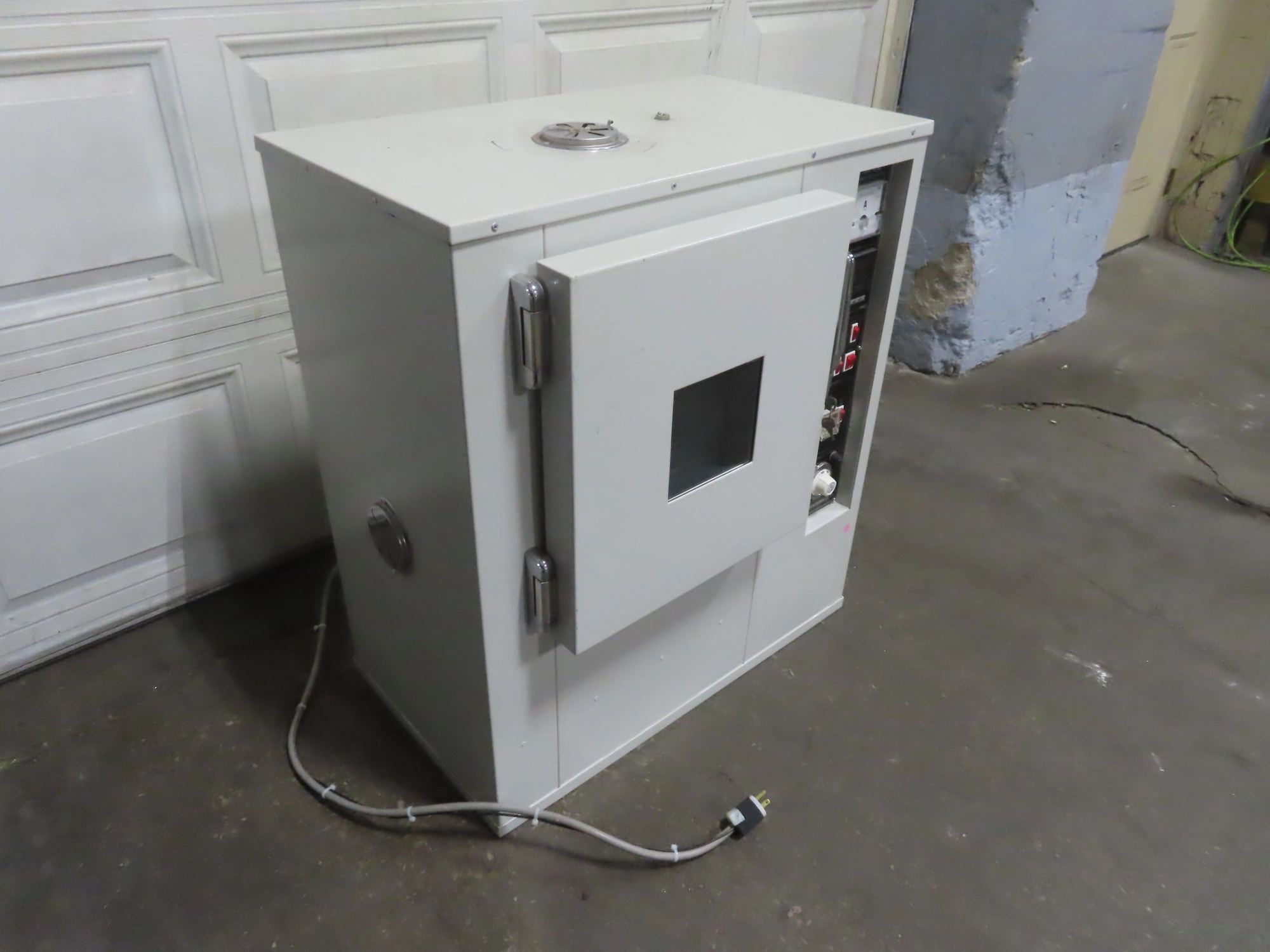 Hung Ta Environmental Chamber, aging oven