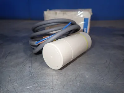 NEW OMRON E2KC25MY2