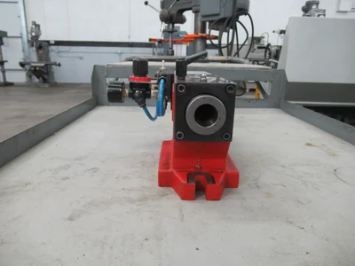 USED HAAS 5000