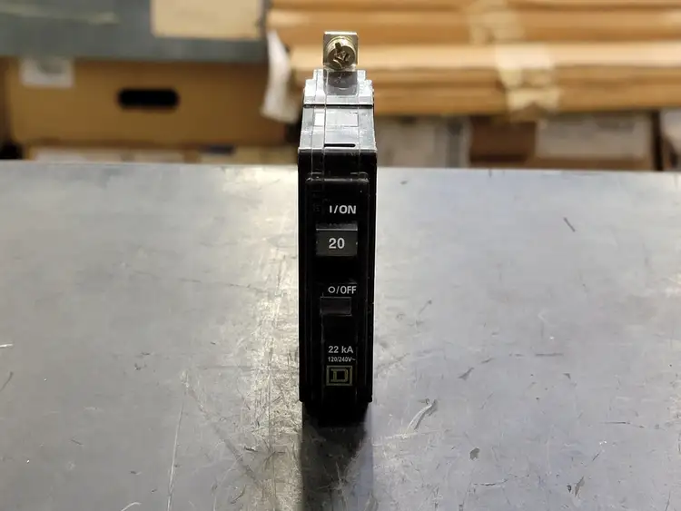 Used SQUARE D QOB120 Switchgears British Columbia CA | Lenmark #240914