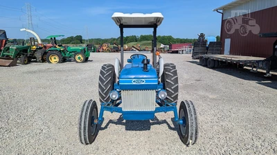 USED 1985 FORD 2910