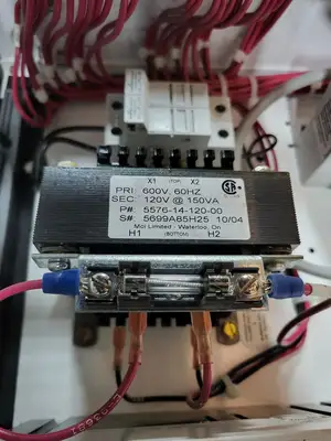 15A, 600V, 3-Ph MCC Disconnect Switch, Size 1 Bucket for Freedom 2100 MCC Frame