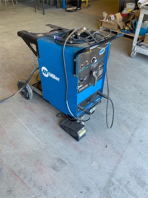 Miller Syncrowave 180 SD Welder
