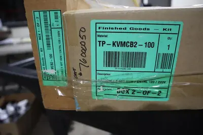 NEW IN BOX Aten 8-Port 17in Slideaway LCD KVM Switch STOCK GS13 672792100581