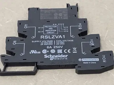 USED SCHNEIDER ELECTRIC RSL1AB4BD