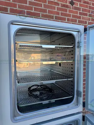 USED CARON 7002-10-1 DOUBLE STACK HEATED INCUBATOR, 10 CU. FT, 70ºC, 115 VAC