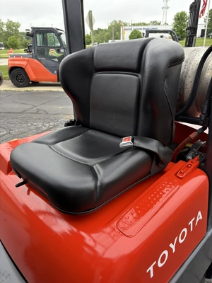 USED 1998 TOYOTA 42-6FGCU18