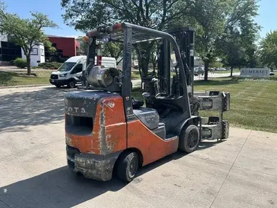 Used 2016 TOYOTA 8FGCU32 Misc Forklifts Illinois US | Somerset Equipment Sales #1542795