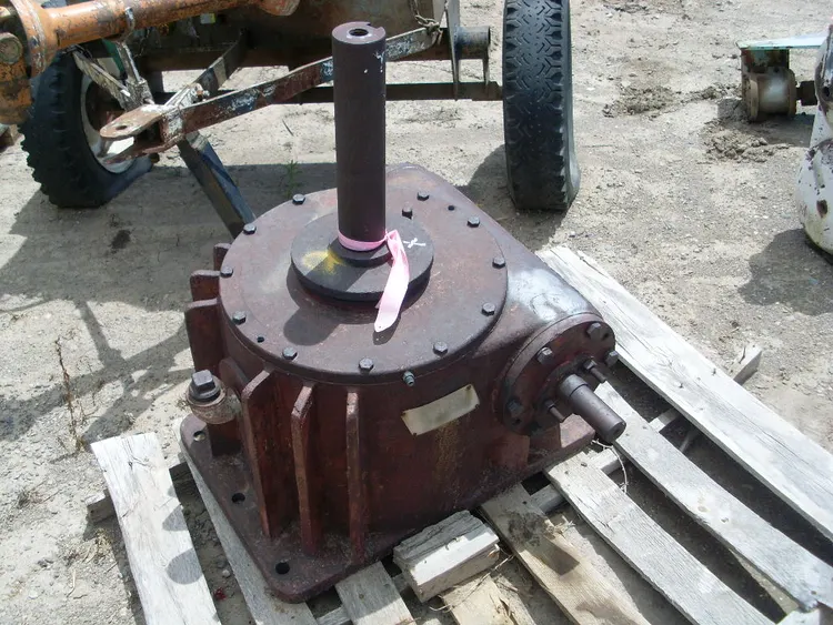 Used PHILADELPHIA UT-825 Gearboxes | Power Zone Equipment #971045