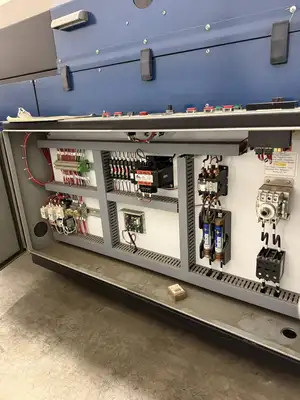 USED 1900 SIMPL SEAL 251300C
