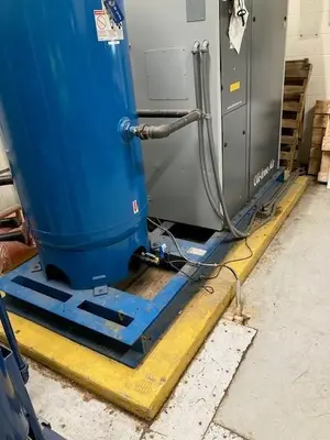 USED ATLAS COPCO SF15