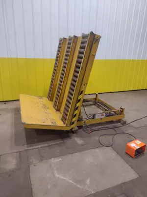 4,000 LB CAPACITY PRESTO ECOA MODEL HTT-C4-90-L-64060 ELECTRO-HYDRAULIC ELEVATING UPENDER: STOCK #19941