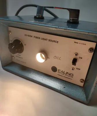 Ealing 22-0004 Fiber Light Source Optics Division Cambridge MA USA