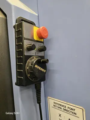 2015 DOOSAN DNM 400 II Vertical Machining Centers | Midstate Machinery (7)