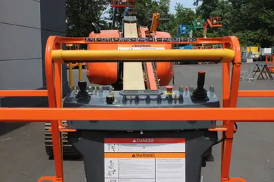 Used 2018 JLG 600SC Crawler Boom Lifts New York US | United Lift #1446757
