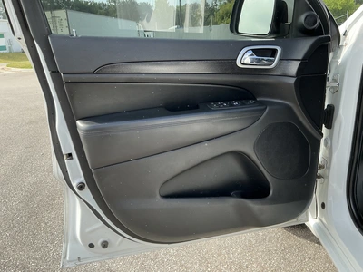 USED 2018 JEEP GRAND CHEROKEE