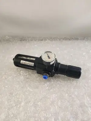 NORGREN FILTER REGULATOR B74G-4AK-AP1-RMG