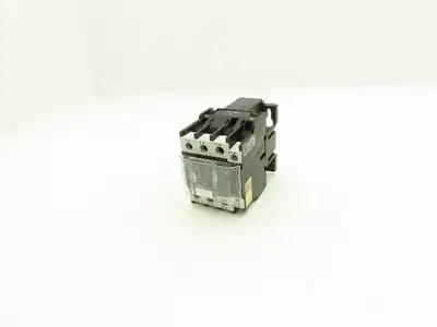 Shamrock Robusta TC1-D32 01 Contactor Motor Starter 3Ph 600V 25Hp 1NC Coil 120V
