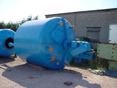 16000 L M/S R/Ld Enclosed Mixing Vessel