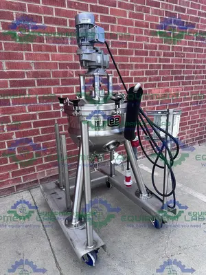 USED LEE INDUSTRIES 50 LITER STAINLESS STEEL JACKETED REACTOR W/MIXER, SCRAPER MFG 23