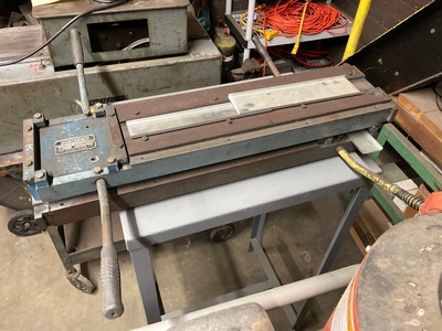 LOCKFORMER Cheek bender manual HVAC / Sheet Metal | Demmler Machinery Inc. (1)