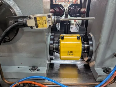Used _UNKNOWN_ _UNKNOWN_ Thread Rollers Texas US | IRS Auction #1320689